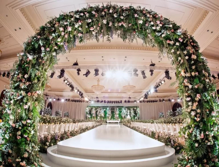 Read more about the article Wedding Stage Decorations: 5 Good Design Ideas to Consider in 2023